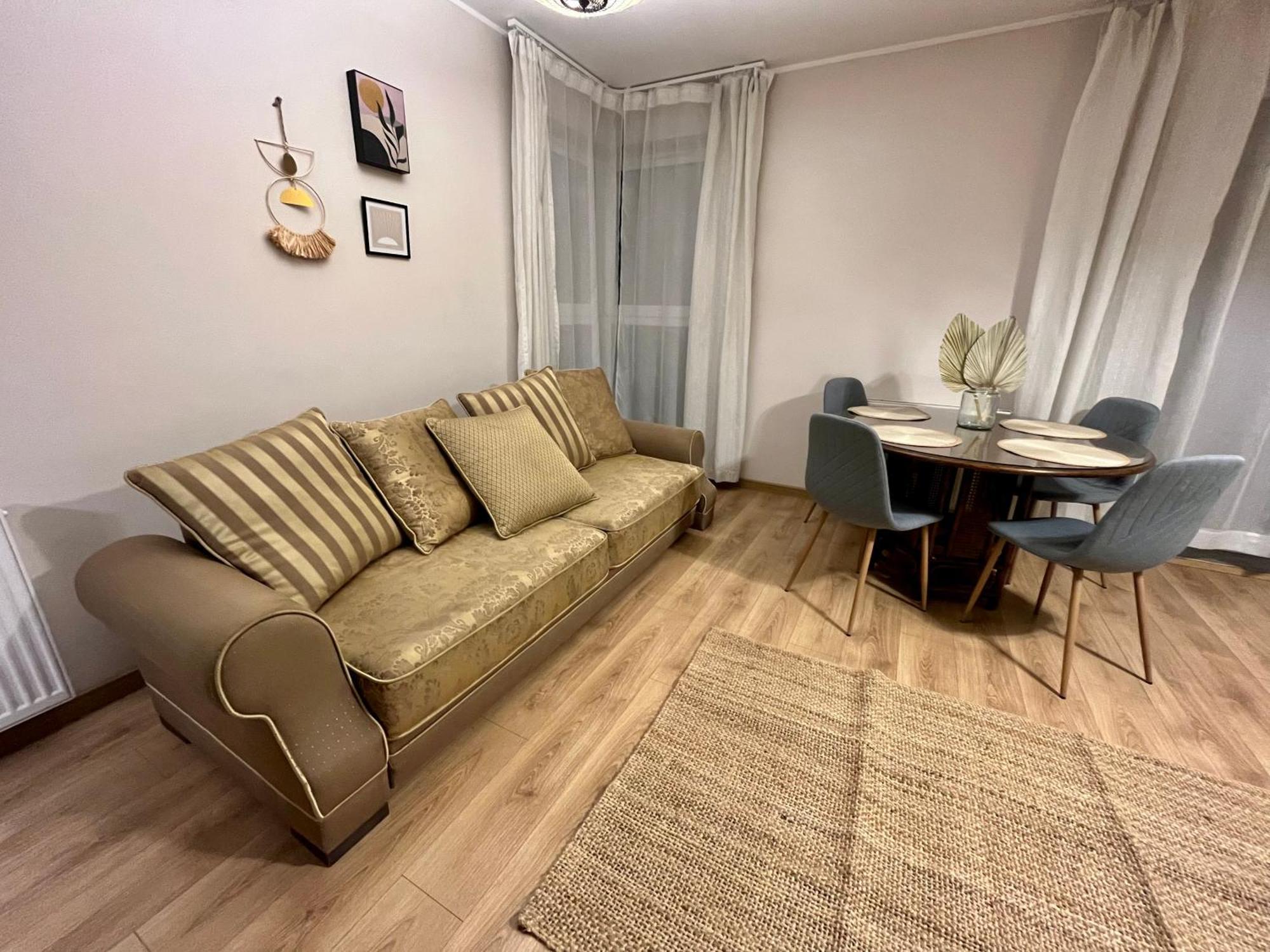 Oldtown Retro Apartment By Marina With Balcony For 6 People Gdansk Exterior photo